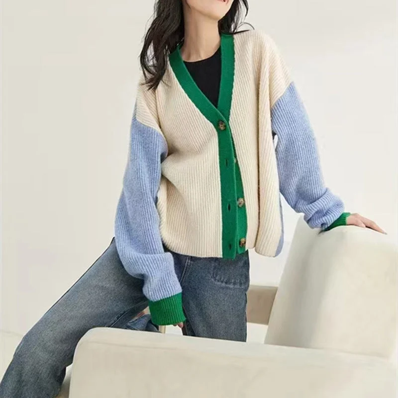 Women's V-Neck Loose Knitted Cardigan, Spring and Autumn Collection Fitted Loose Oversized